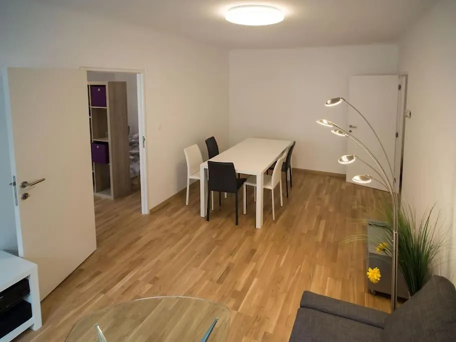 Central One Bedroom Apartment Vienna Austria
